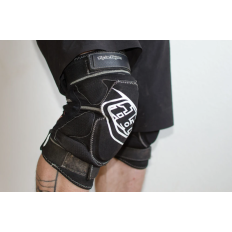 Наколенники TLD T-BONE Knee Guard [Black] Размер XL/XXL