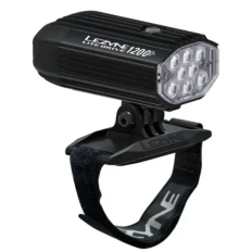 Переднє світло LEZYNE HELMET LITE DRIVE 1200+ FRONT Чорний матовий 1200 люменів Y18 Переднє світло LEZYNE HELMET LITE DRIVE 1200+ FRONT Чорний матовий 1200 люменів Y18