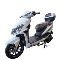 Електроскутер Corso «WARRIOR» WR-199741, двигун 2000W, акумулятор 72V 30Ah літій-залізо-фосфатний, білий, колеса 12/10"